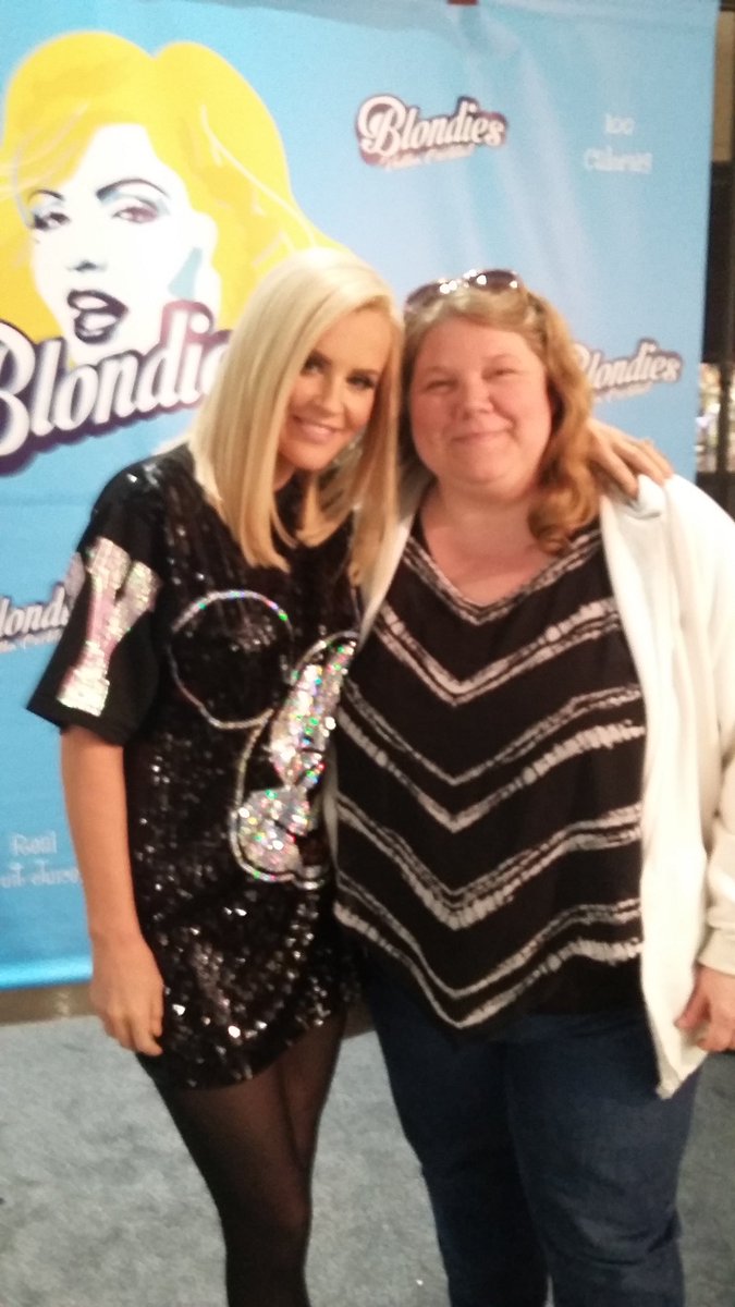 TheEinsteinAcad's tweet photo. Einstein chairwomen working overtime for our school auction this November. They had a great time meeting @JennyMcCarthy at the Blue Goose Market! An autographed box of Blondies will be available to bid on at our next auction! Maybe Jenny will accept our invitation to attend! 🤷‍♀️ https://t.co/2MWBeXEY14
