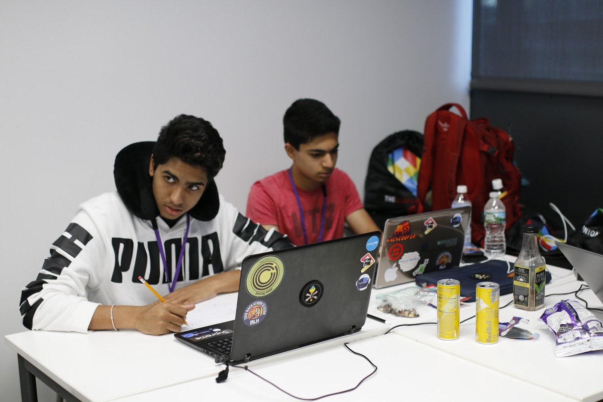 createatcooper's tweet image. Highlights from HackCooper 2018! #hackcooper #createatcooper
Photo credits to: @wentaozhang1997