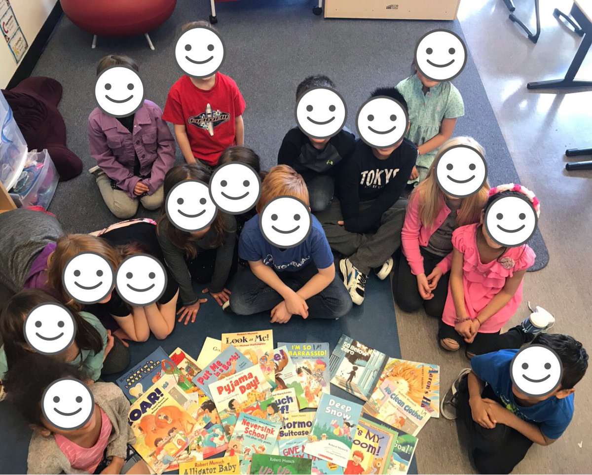 Grade 1s in #writersworkshop learning about how authors write about new and awesome topics every time they write... just like <a href="/RobertMunsch3/">Robert Munsch</a>