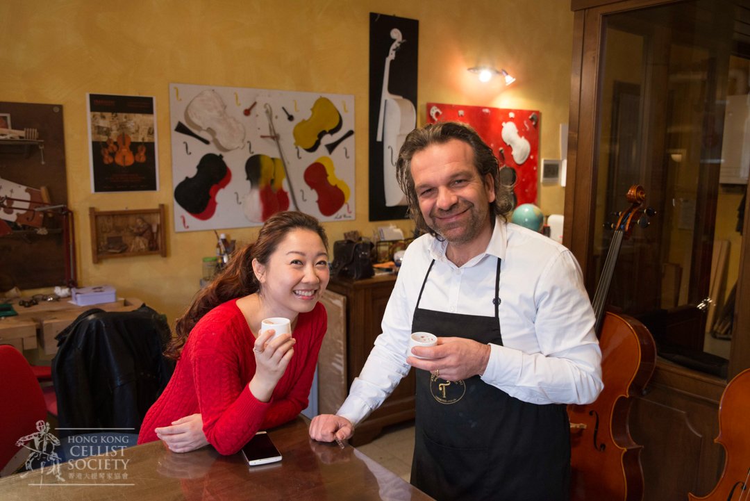 Cello_FRP's tweet photo. This good friend of mine makes violins and cellos that has the same characters as his - gentle, warm and friendly and I'm glad to see him next Tuesday again!
https://t.co/uFrvI874wC #cellomaker #violinmaker #madeinitaly #handmade #cellolife https://t.co/9hsKS78EFy