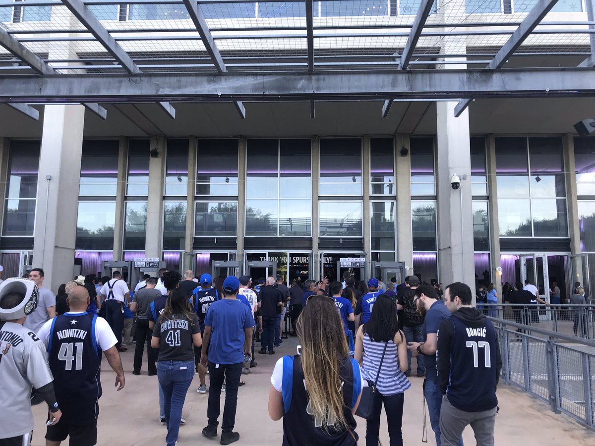 Couldn’t make it to the <a href="/AACenter/">American Airlines Center</a> last night so we are here @attcenter to pay our respects to <a href="/swish41/">Dirk Nowitzki</a> #41.21.1 #Mavericks #41forever
