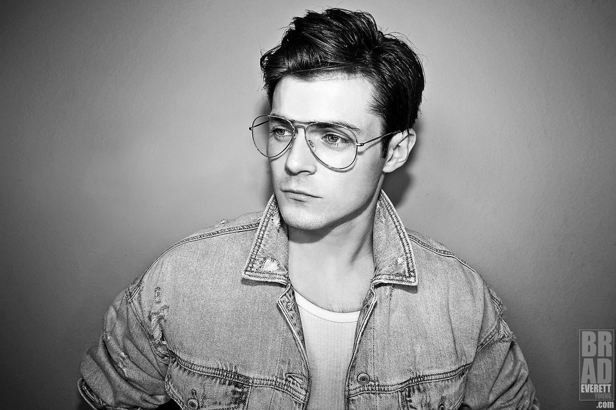 BradEYoung's tweet photo. How Could One Guy Cause So Much TROUBLE? @ChrisMason_ #ThatsTheRealQuestion 
Catch An ALL NEW #PLLthePerfectionists 8/7c! @FreeformTV #PLL @PLLTVSeries @justjaredjr #Nolan @AEO @mvmt https://t.co/g7pViwhsKU
