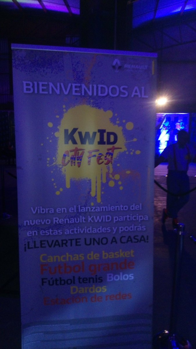 Autocosmos_co's tweet photo. Presentación del #RenaultKwid en el #Kwidcityfest que se lleva acabo en el #Multiparque. @Groupe_Renault @Renault_Co https://t.co/qCXDciq8JD