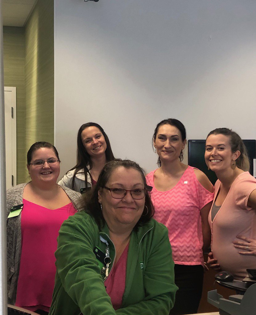_Betty____'s tweet photo. Pink today in Drayton Valley! #DayOfPink #ForeverProud @_Corissa_S_ @ToddLinnen_TD @dancey_td https://t.co/991Nl37GXj