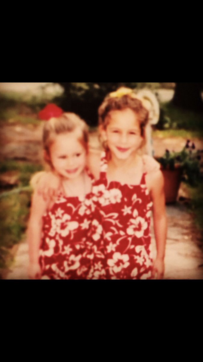 kwalk00's tweet photo. Happy #NationalSiblingDay to my girls! Couldn’t do life without the both of you ❤️ @Callie_Cam_ @_gabbismith https://t.co/921QanOOXU