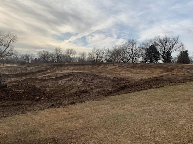 TotalTurfGS's tweet photo. Crew is putting the finishing touches on the new Fairway Bunkers at Cherry Hills CC, CO....nice working with Eric Iverson and Renaissance Golf again....#ttgsinthewest https://t.co/FBhFFlBipO