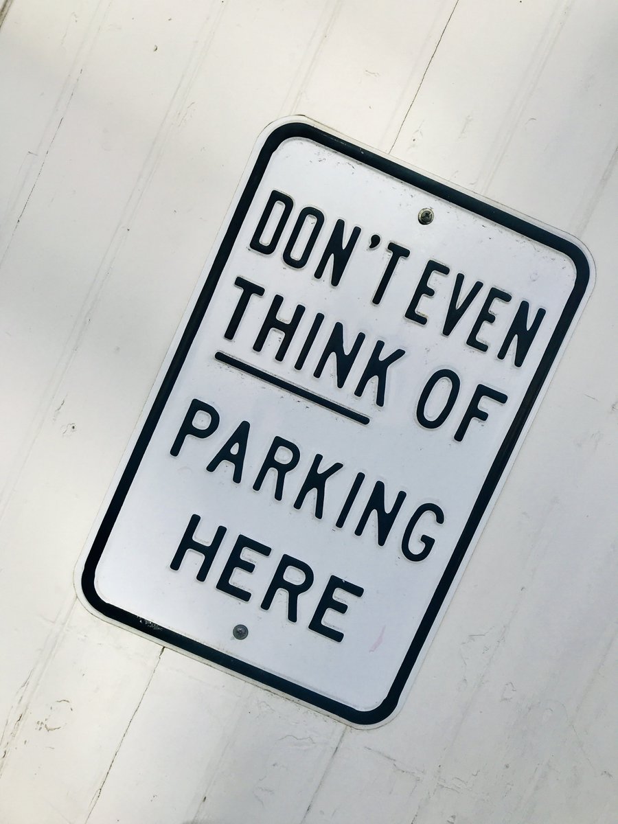 Quite interesting to learn, how the parking works in the US and see the differences in compare to the European markets :-) #SmartParking #eParkomat #USlnading