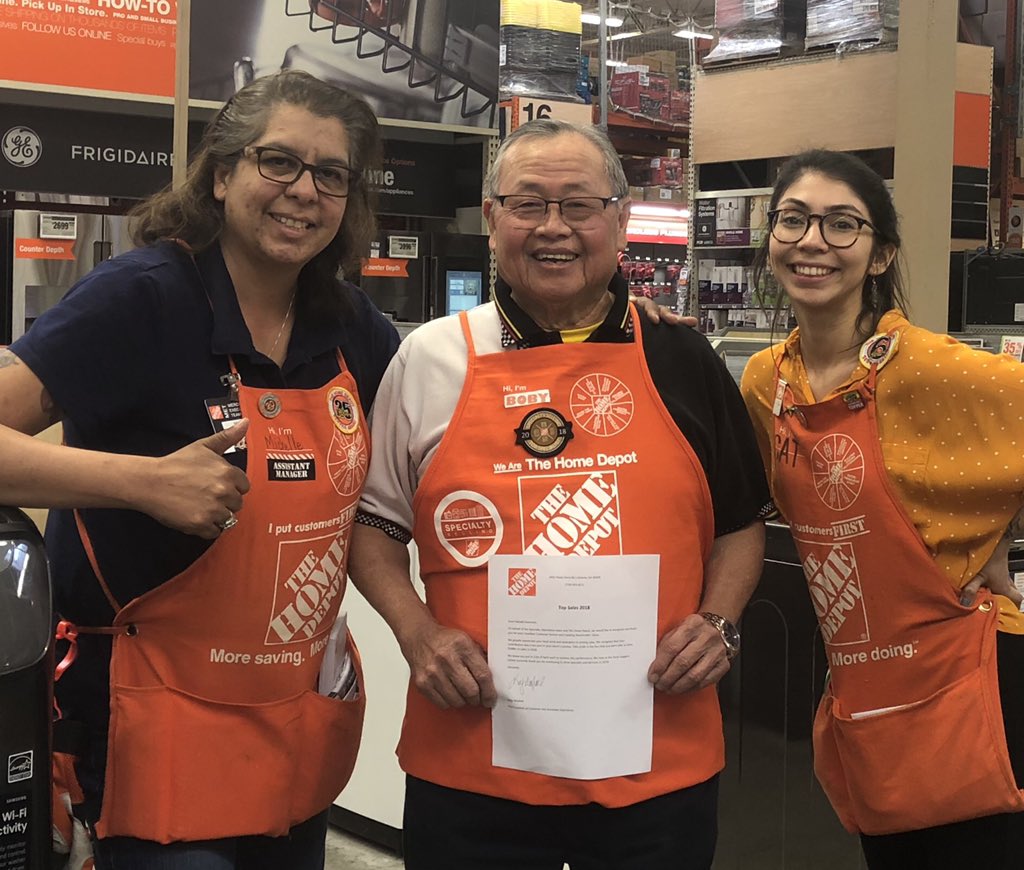 Congratulations Boby in appliances! He earned a gold patch for his outstanding sales in 2018!@HomeDepot6650 @Allen83hd @LauraBarnesHD @DesireThorpe <a href="/JabarrBean/">Jabarr Bean</a>