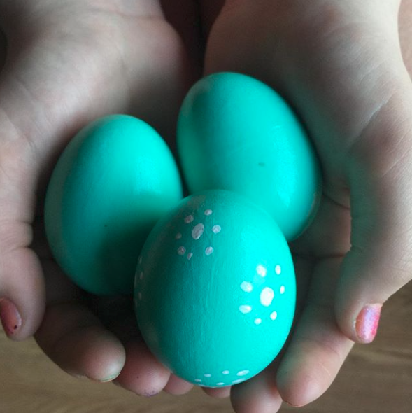 Eggnots_'s tweet photo. Beautiful teal eggnots! Have a photo you’d like to share with us? Feel free to tag eggnots in your post or send us a message.  #ordertoday #eggnots #eggfree #veganfriendly #ecofriendly #ceramic #easteregg #alternative #paintable #dyeable #keepsake #getcrafty #paint #teal https://t.co/RF8TVxUjcJ