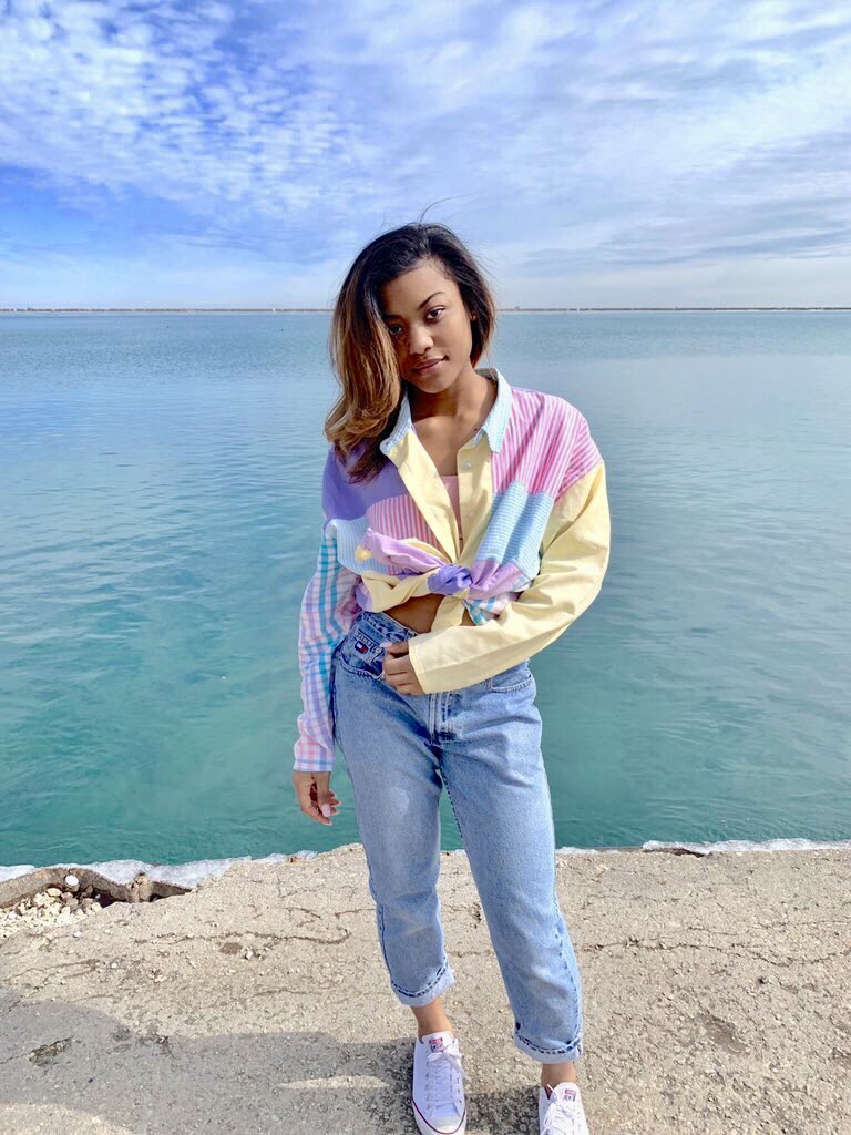 ShaneBoyd7's tweet photo. Happy 2️���3️⃣ Birthday to my amazing sister @MarixxMarley The best is yet to come for my angel. Love you sis😍🎉🎂 #WeDemBoyds #Mariley https://t.co/yEd23tRuQ7