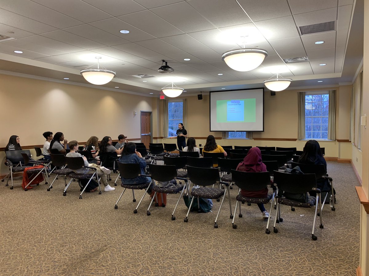LSUOhioU's tweet photo. a huge s/o to our exec board member @nudelippie_  for her awesome presentation! Thanks everyone for coming out and hope you learned something! https://t.co/zPkZNDfngT