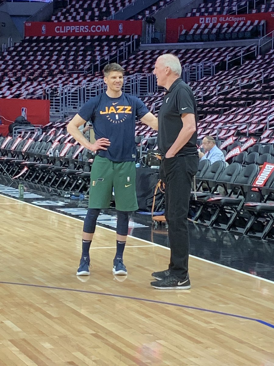 VelocitySM's tweet photo. Bill Walton and #KyleKorver chat pregame of #TakeNote #ClipperNation regular season finale #TeamIsEverything https://t.co/5wTOHVmAQ0