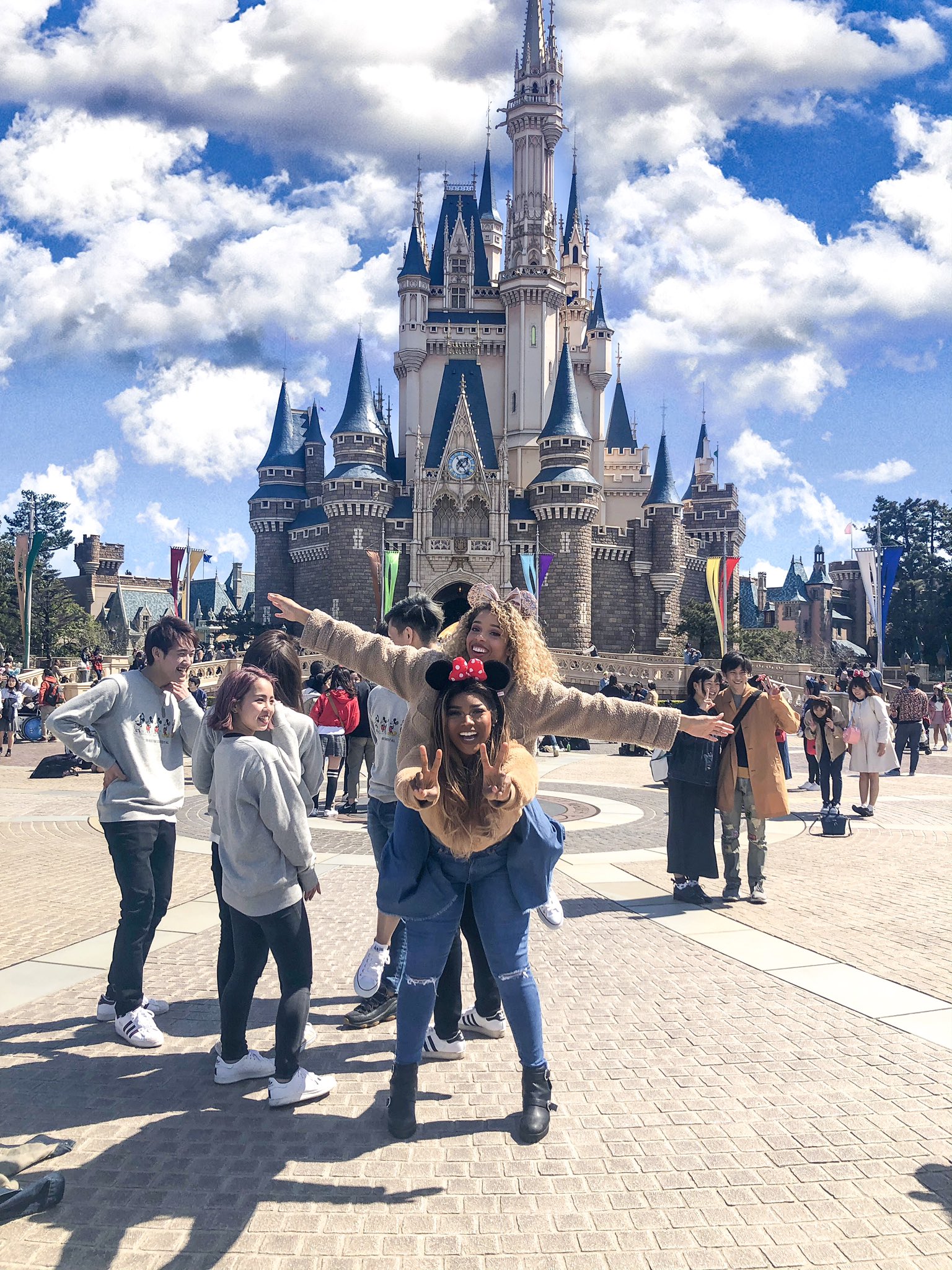 Paris Lesweetpea パリス 4 9 More Pics From Our Tokyo Disneyland Trip Tokyodisneyland 東京ディズニーランド リンクコーデ 双子コーデ ディズニーコーデ T Co 8dh8piryak Twitter