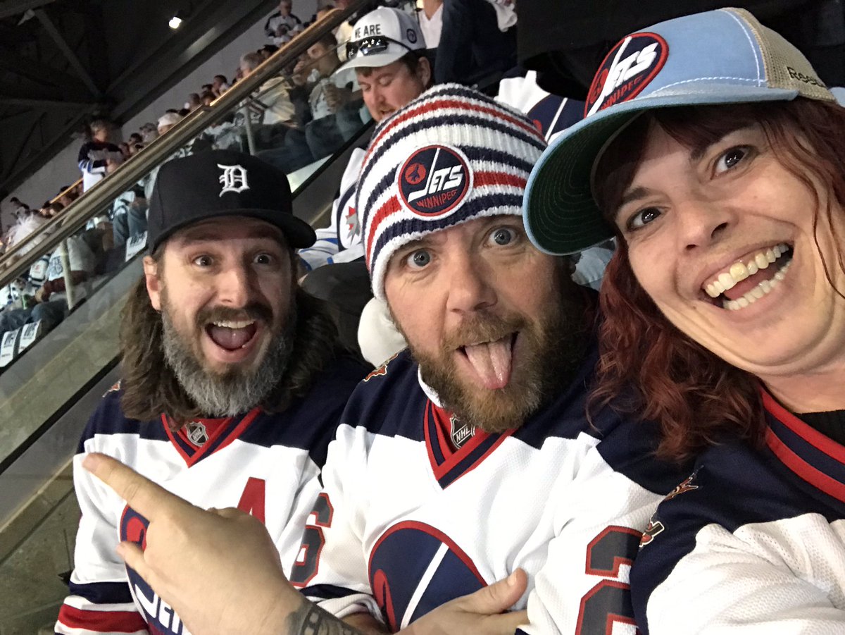 TJsheldonsmith's tweet photo. #gojets Joeleo’s 1st playoff game. WooHoo https://t.co/LPLZWDLfaD