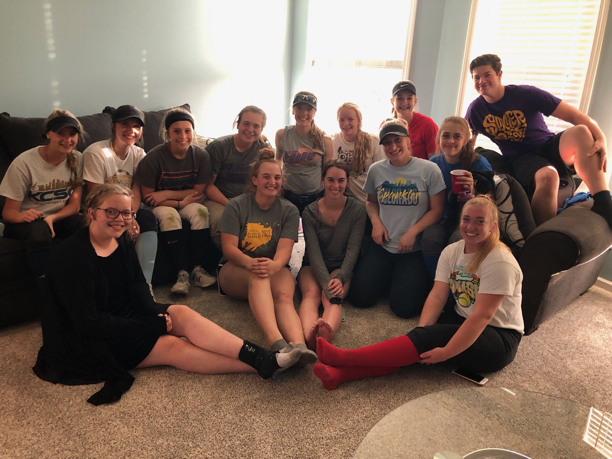 SHHS Softball tweet media