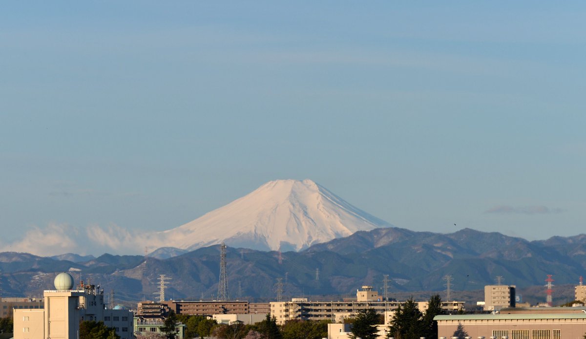 狭山市役所 市役所から望む富士山と秩父連山 本日11日 木 昨日の雪と雨も上がり 市役所からは 富士山 と 秩父連山 がくっきりと見えました O 狭山市 狭山市役所 市役所から望む富士山と秩父連山 本日11日 木 昨日の雪と雨も上がり 市役所からは 富士山 と 秩父連山 がくっきりと見えました O 狭山市