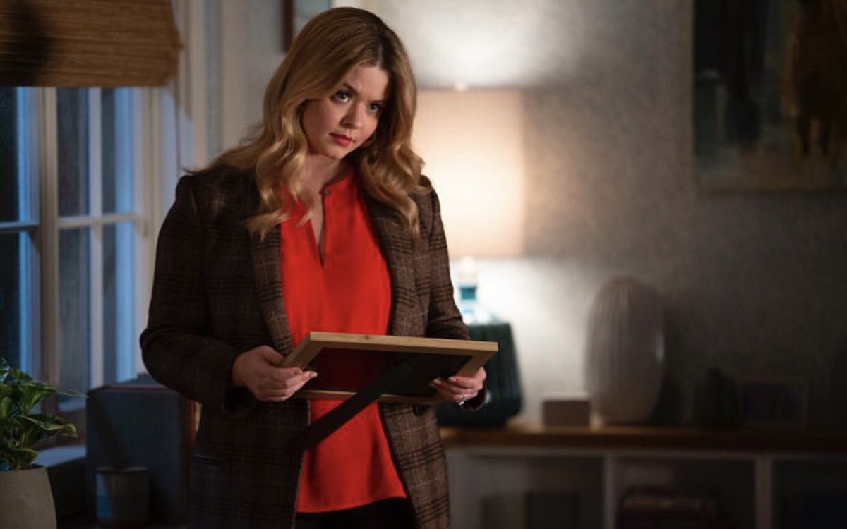 BersabehS's tweet image. Oh my Emison heart totally and utterly broken  #PLLThePerfectionists #SaveEmison