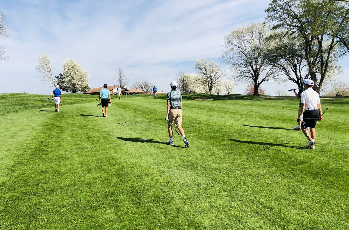 RuralGolf's tweet image. Jr. Trevor Estrada is your Par 3 Challenge champion! ⛳️🏌🏻‍♂️🏆 #3clubs #1under #MastersWeek