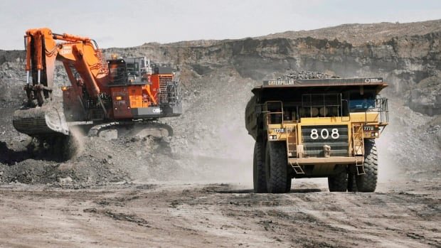 Firebringers's tweet photo. #abvote # abpoli #yyc #yeg No pedal to floor: Experts say no government can bring back Alberta bitumen boom
https://t.co/47c1h7zgTQ https://t.co/Ku5WjlxHcf