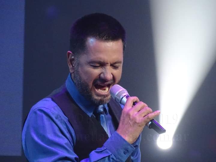 AdryanaRoberto's tweet photo. Retomando la edición lárgamente postergada ...
Perdón y gracias a la gente de HUELLAS ROJAS que me banca a pesar de todo!!!
@JRojasoficial
LUXOR - 14/01/2019
Si te gusta, #LLEVALA!!! https://t.co/HCey4iynpG