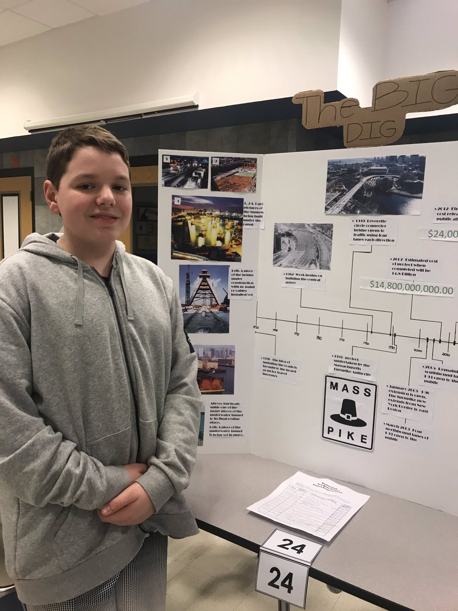 MsYoungEMS's tweet photo. Awesome night seeing students’ #BostonClub projects! Tasted some delicious clam chowdah, was blown away by details about The Big Dig ($24 BILLION!?!), heard some colonial music, played Boston Jeopardy, and saw a Minecraft recreation of Lombard Street! @EIMSMounts #MountsPride https://t.co/bEYY9Jq6mF