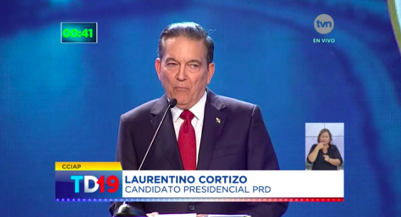tvnnoticias's tweet photo. "Hay que pasar del no hay medicamentos al sí hay, hay que hacer las compras de forma directa", @NitoCortizo sobre sistema de salud. 
#DebatePresidencial #TuDecisión2019
▶ https://t.co/YKoyh5FetT https://t.co/HWOrbAyzXJ