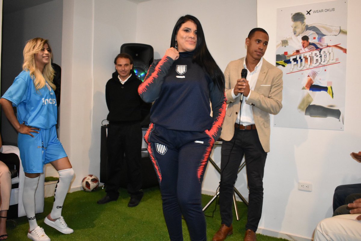 SandinoFC's tweet photo. Presentación de la indumentaria oficial #Okus del #SandinoFC 2019, para su participación en @Segunda_Ec Categoría de @AFNAPichincha! DALE SANDINO! Ni me vendo, ni me rindo! https://t.co/BZJTO27VnS