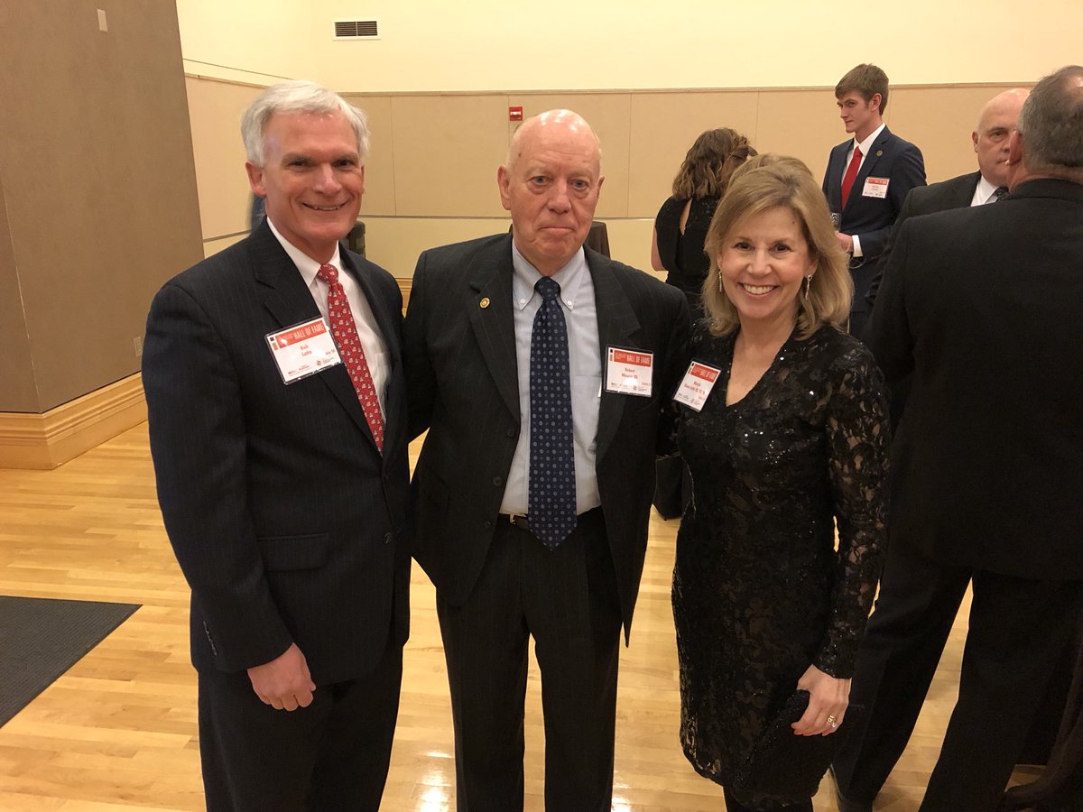 boblatta's tweet image. Hearty congrats to Bob &amp;amp; Pat Maurer, David Hainline, &amp;amp; Bill Dabbelt on their induction into @bgsubiz College Entrepreneurship #HallofFame #jobcreators