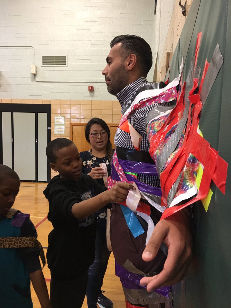 poupard3rd's tweet photo. Poupard students met a fundraising goal today so Mr. Ali was taped to the wall!
@HussainAli_edu @GPSchools @Poupard_Dragons https://t.co/aCphZES24b
