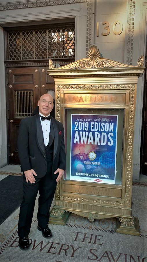 FBR's tweet image. $FBR is thrilled to be the recipient of a GOLD @EdisonAwards in Robotics for #HadrianX! Chief Innovation Officer, Steve Pierz, was in attendance in #NYC to receive this accolade on behalf of the entire team. 🤖 #innovation #robotics