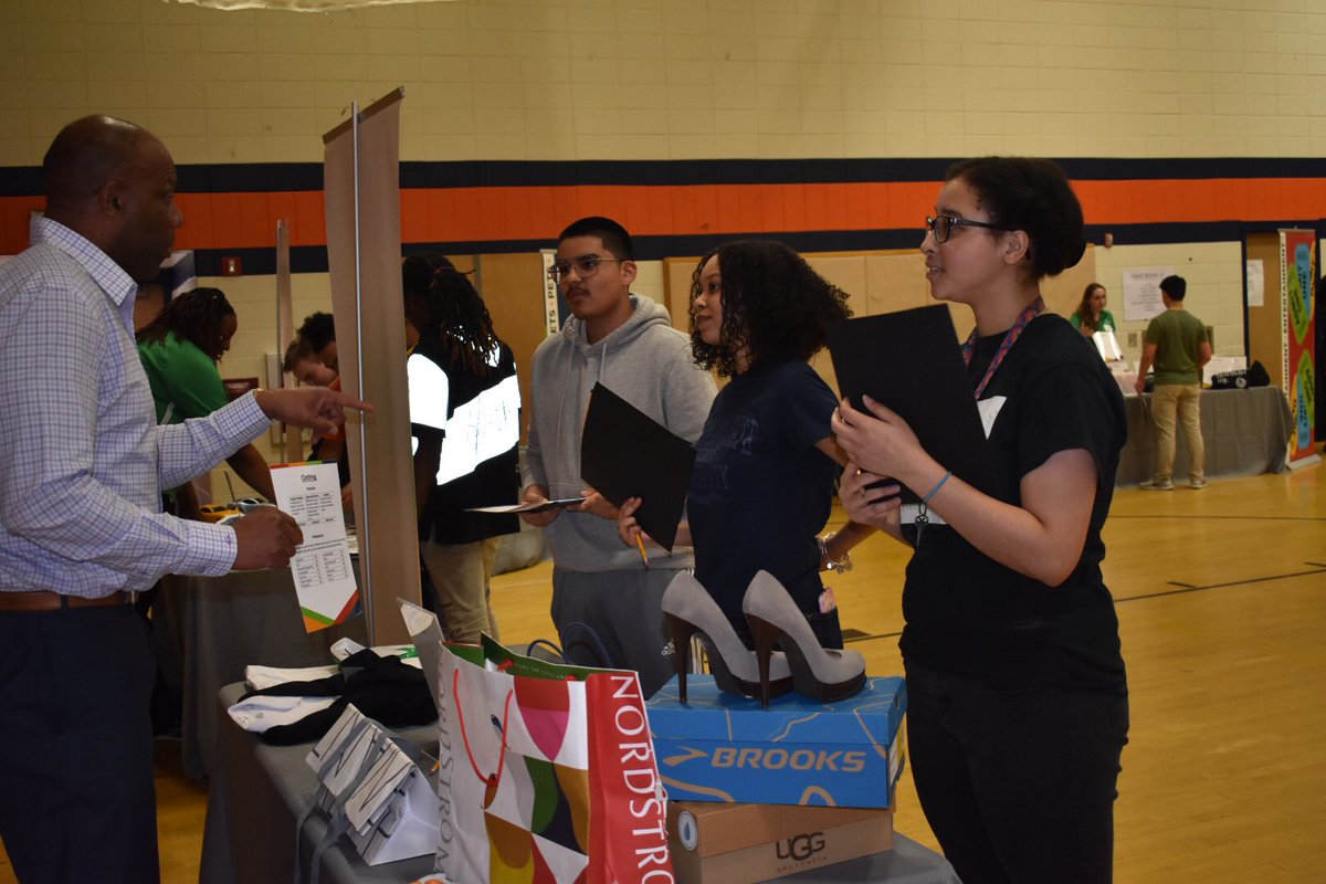 Resi_Counselors's tweet photo. Here are a few more pics from today’s Financial Reality Fair sponsored by @secuMD https://t.co/6RwxDAHVH6