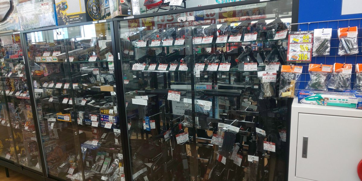 Uzivatel ホビーオフ岩見沢店 公式 Na Twitteru ハンドガン大量入荷 買取もこっそりと超アップ中です ホビーオフ ホビー オフ岩見沢店 岩見沢 ガスガン