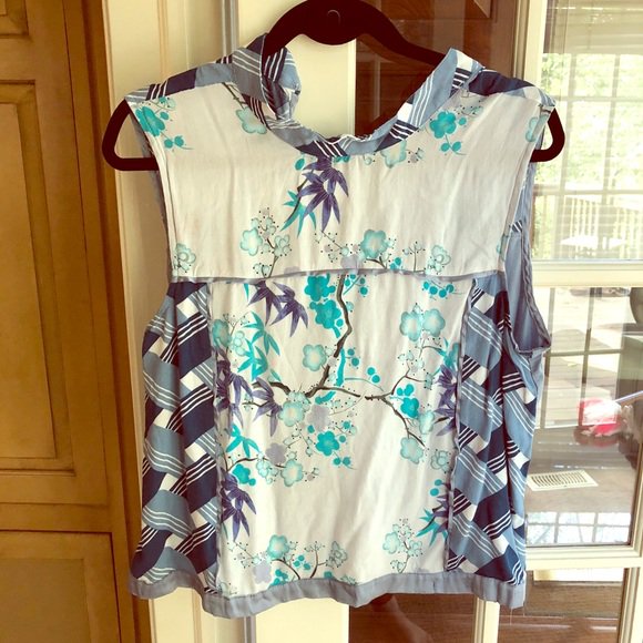 condemnedfree's tweet photo. So good I had to share! Check out all the items I'm loving on @Poshmarkapp from @shankodonnell #poshmark #fashion #style #shopmycloset #elietahari #rue21 #anthropologie: https://t.co/ddrjQKwiWI https://t.co/YQQv6aigFa