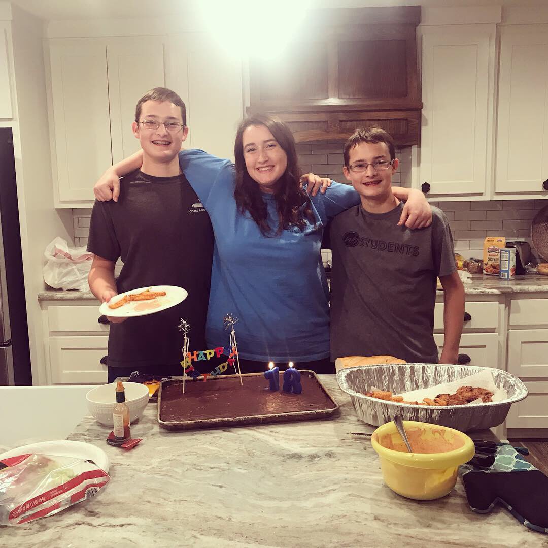 kerriLdarby's tweet photo. Siblings...where you learn to fight hard and love harder. I ❤️💙💙 these 3!!! https://t.co/6vdjm8WGel