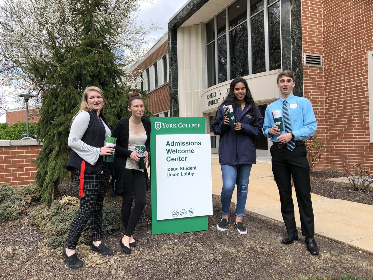 lisaadenn's tweet image. YCAL Education Career Exploration Program at York College.  ##swhsmustangs #SWExcellence #LeaveYourMark