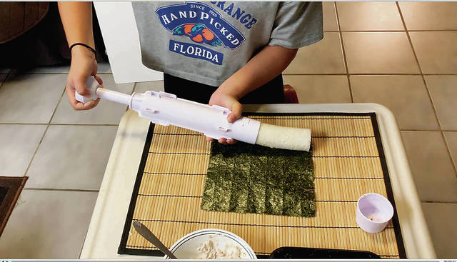 StarAdvertiser's tweet image. Does it Work: Sushizi rolling tool prevents maki sushi mishaps bit.ly/2Z3xDoj #DoesItWork #hawaii #hinews