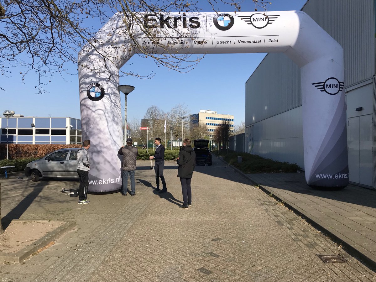 RopaFlevoland's tweet photo. Voorbereidingen in volle gang met dank aan Ekris. #boog #ekris #lelystad #cityrun #sponsorloop #goededoel #roparun #roparunteamlelystad #roparunteam197 https://t.co/8Yo9ps3lO3