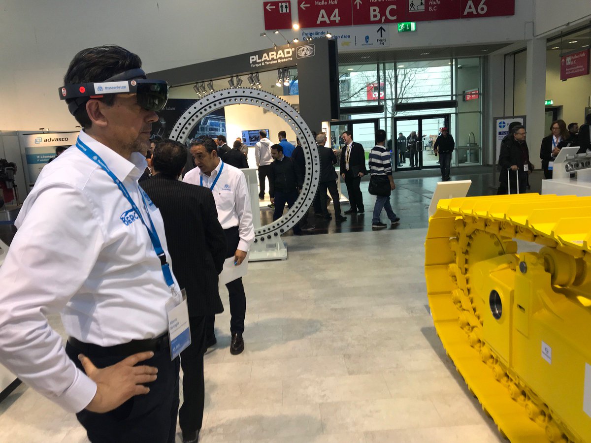 im_mining's tweet photo. #SmartTechnologies are coming to #mining #undercarriages! At @baumaOfficial, @thyssenkrupp_en's #Berco showed us #BopisLife a #cloudbased measuring solution for immediate lifetime diagnosis plus #AugmentedReality to visualise part data in the field #bercodigital #100yearsBerco https://t.co/0gHSeZGJgd