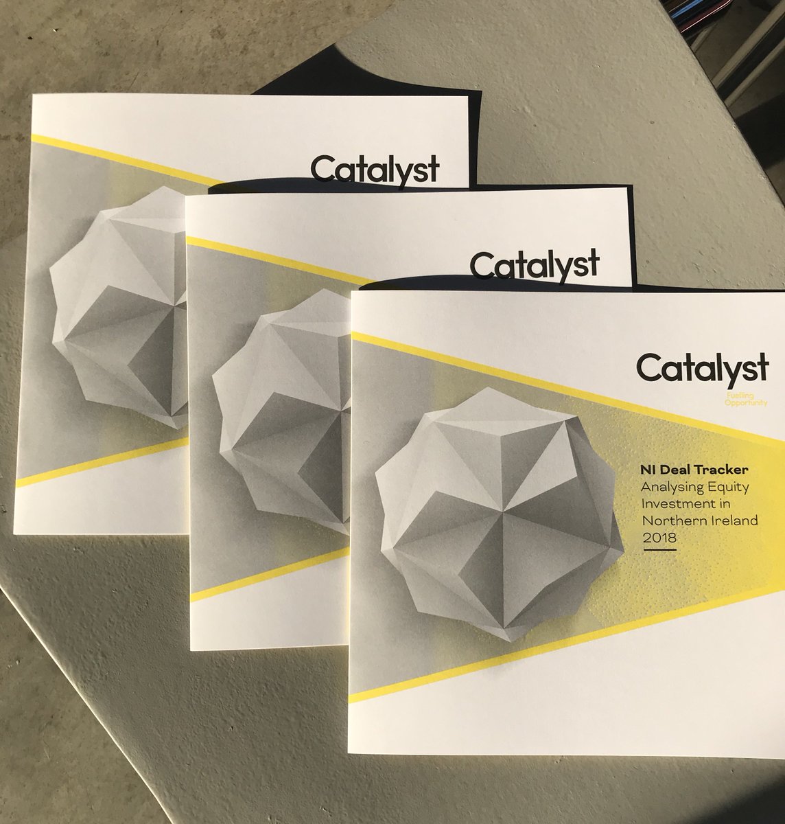 This morning we are launching our second NI Deal Tracker report which covers equity investment into Knowledge Economy businesses across Northern Ireland for 2018. Read the 2018 report here: buff.ly/2Ges530 #NIDealTracker #WeAreCatalyst