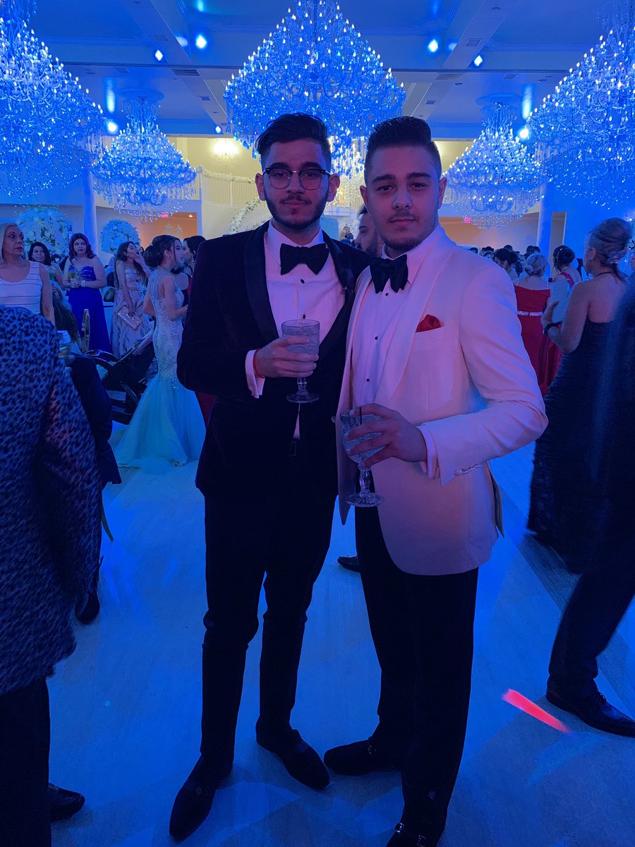 ItzJL_'s tweet photo. Swear to God We’re the Nuts 🥜 @Aaroncoop17 https://t.co/GRWRkUVlVF