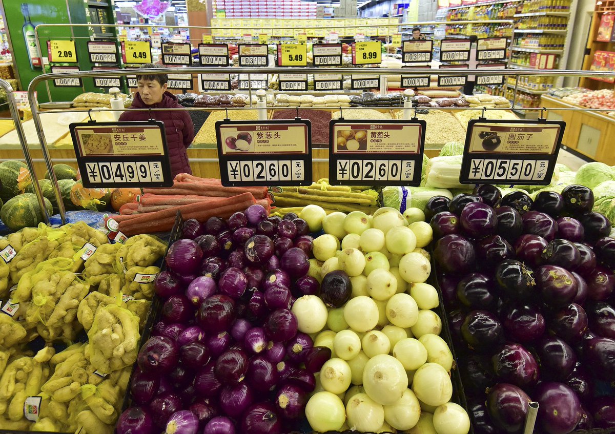 XHNews's tweet photo. China's CPI up 2.3 pct in March https://t.co/kqpiE4F6Xc https://t.co/AVfbhGusD3