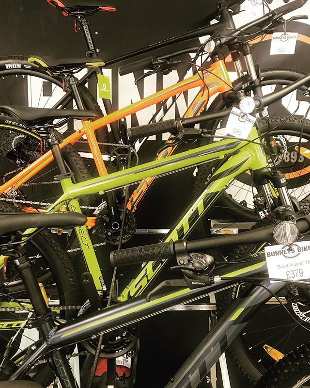 BunneysBikes's tweet photo. We are pleased to now be carrying @bikeonscott ! We have some beauties in store so come and check us out! #scottbikes #nottingham #uk #derby #bunneysbikes #teambunneys #shoplocal #localshop #localbikeshop #mtb #enduro #roadcycle #roadcycling #england #cy… https://t.co/pfDdsC8e5D https://t.co/ybNInlPhgA