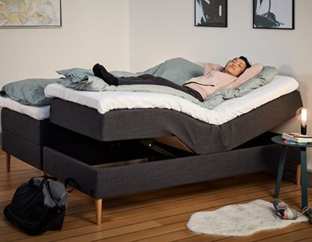 LINAKAS's tweet photo. After a workout it is great to get your feet up and recover. Avoid having to balance on a pile of pillows under your feet. #adjustablebed
https://t.co/YG06g5SBBB https://t.co/r4b6MvKX9l