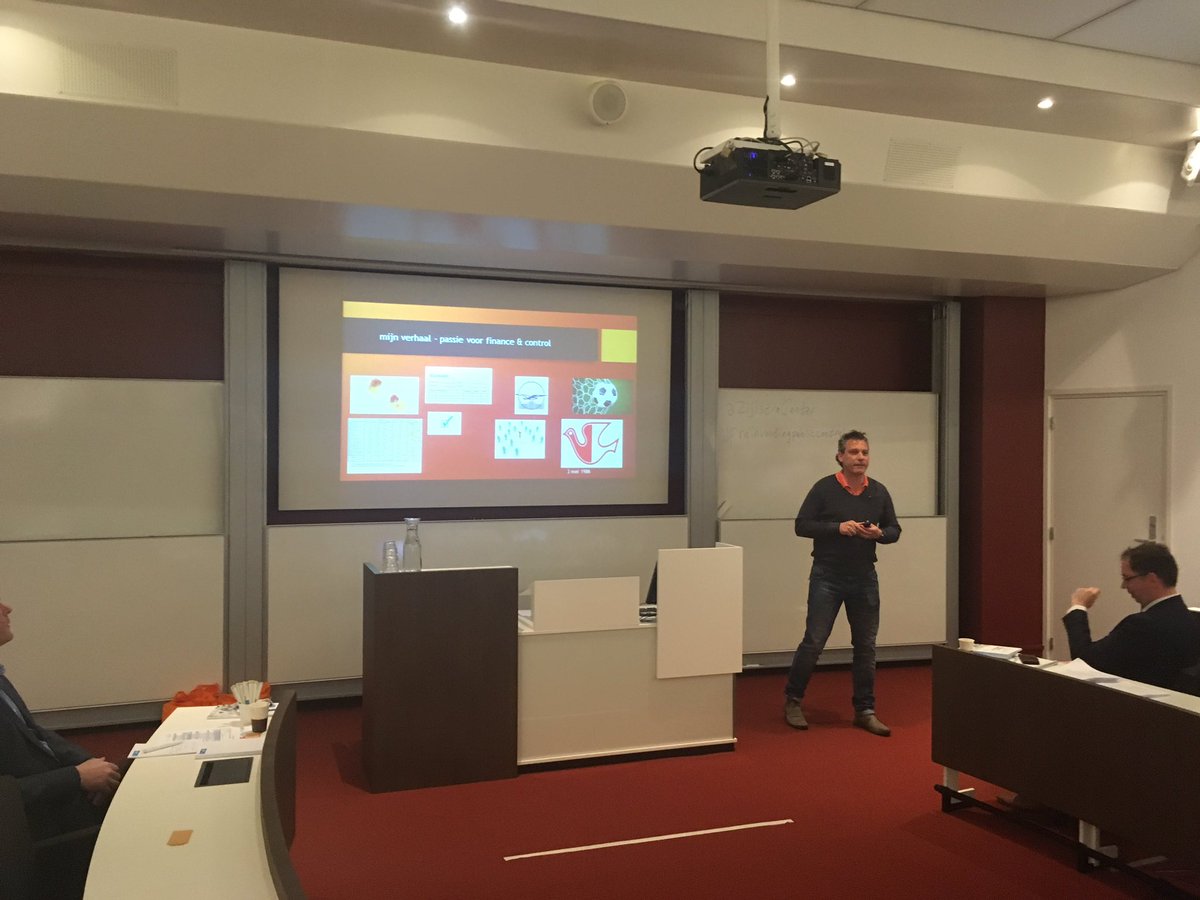 Oscar van Voskuilen vertelt tijdens zijn introductie tijdens de #pe dag #reinventingpubliccontrol over zijn passie voor Finance en Control. Als jongetje had hij de twee goudvissen: Debet en Credit