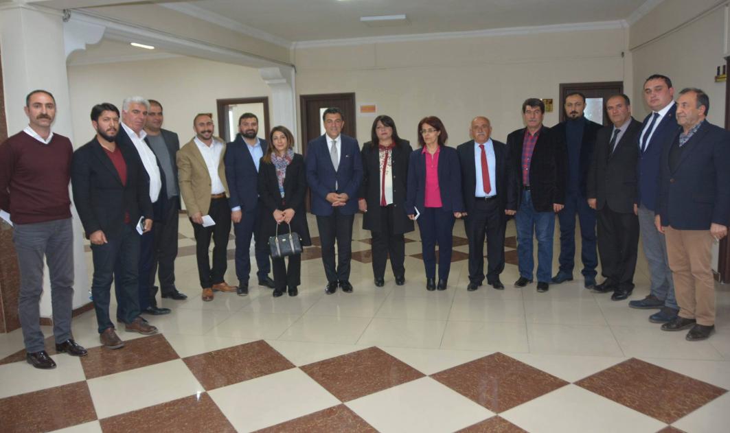 Ardahan Belediyesi'nde Yeni Dönemin İlk Belediye Meclis Toplantısı Yapıldı:
vizyonardahan.com/haberler/yerel…