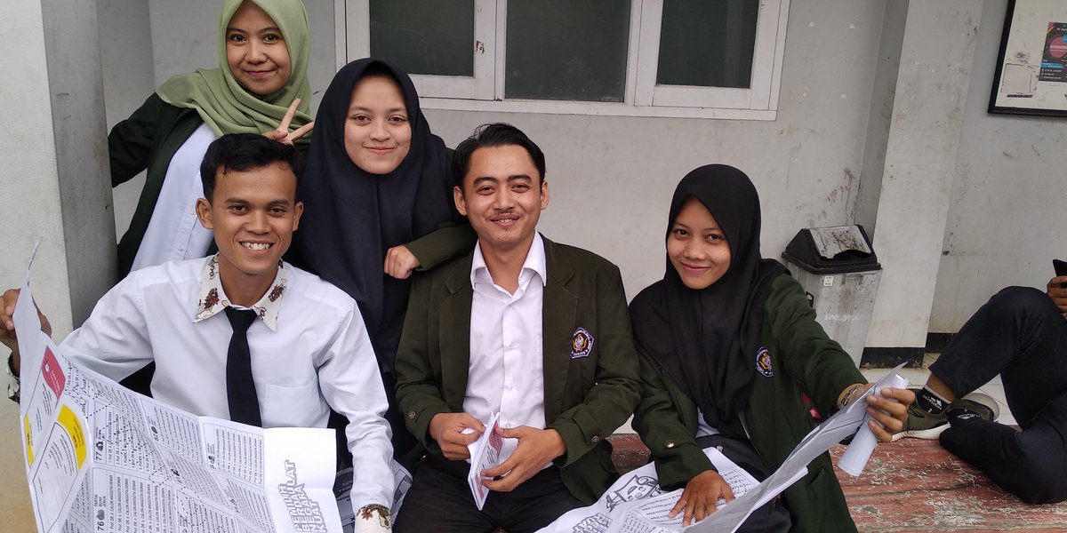 Kangrobi_01's tweet photo. #kpumelayani💪 
#kpuri
#kpujabar 
#kpukabupatencianjur 
#PemiluAntiHoaks 
#PemiluAntiPolitikUang 
#PemiluAntiSara 
#infocianjur 
#cianjurupdate 
#cianjurpost
#firamidnews
#humascianjur
#PemilihBerdaulatNegaraKuat 
#Pemilu2019JabarAkurSauyunan https://t.co/sELYtvaW9d
