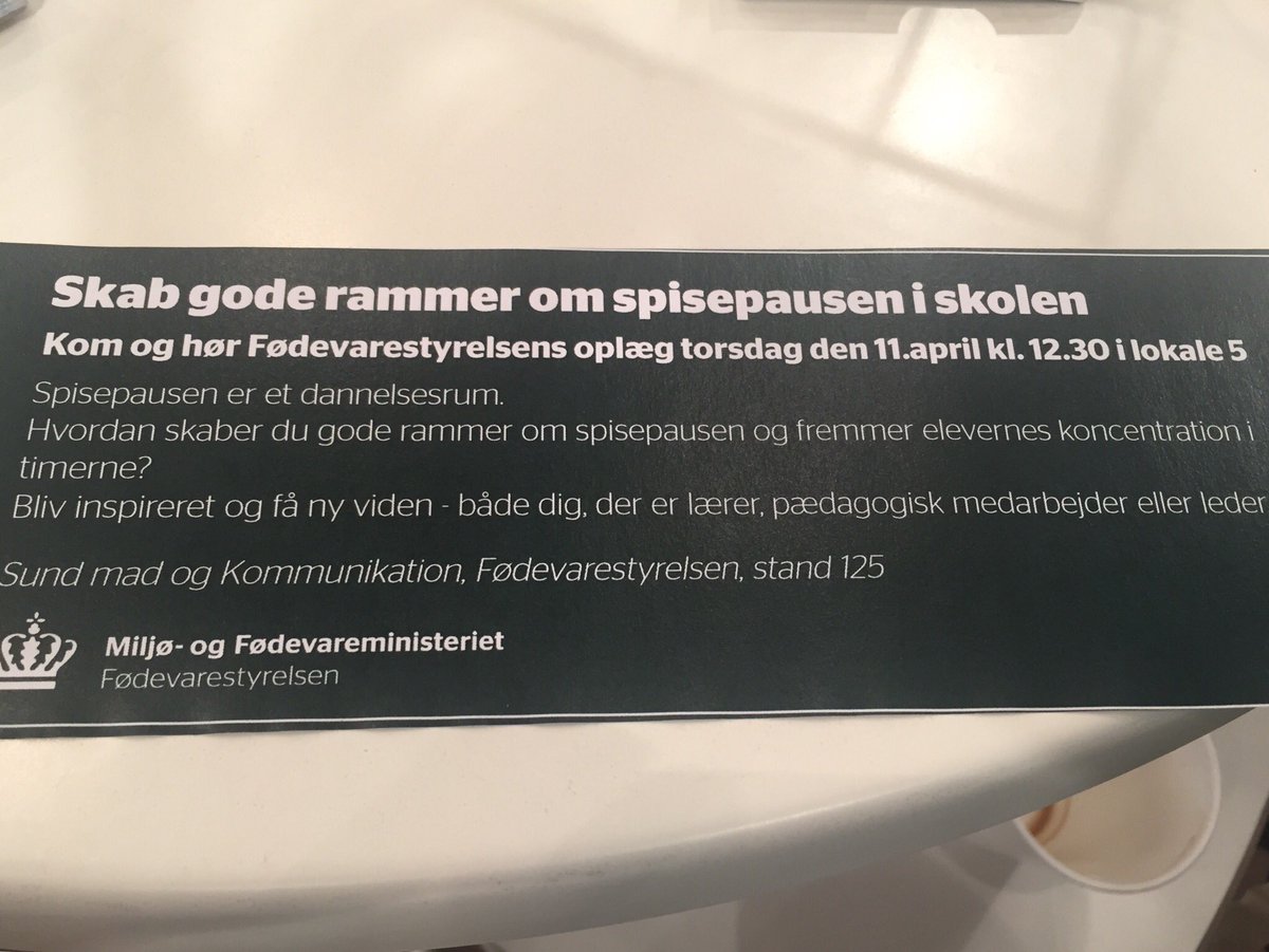 TingmanMoeller's tweet photo. Så er #fvst i stand 125 klar til dag to på #skolemessen. Vi har oplæg kl. 12.30 i lokale 5 om Rammerne for den gode spisepause #skolechat https://t.co/RiNvzWm6Cj