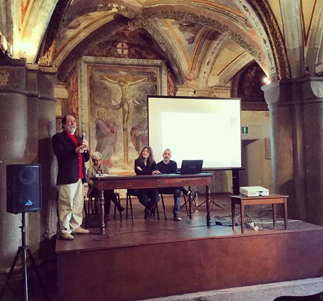 UniAvogadro's tweet image. Il prof. Bulsei con Anna Di Nunno parlano di “&quot;Web Reputation e identità digitale&quot; a LOV, l’iniziativa di orientamento al lavoro organizzato dall’Informagiovani di #Vercelli 
#uniupo #webreputation #lov bit.ly/2KrFDML