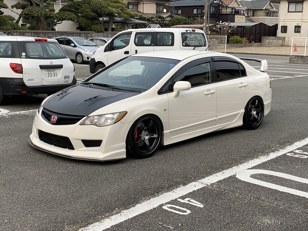 Streetcar_honda's tweet photo. #honda #civic #fd2 #fd2r #typer #mugen #mugen無限power #mugenpower #feels #carbon #k20a #vtec #jdm #jdmjapan #jdmgram #kseries #kseriesonly #stance #stancenation #advanwheels #advanracing #advan #tciii #brembo #hondanation #japan
•
•
•
Cr. 🚗 @FD2_1001 https://t.co/lgwjjWzWFz