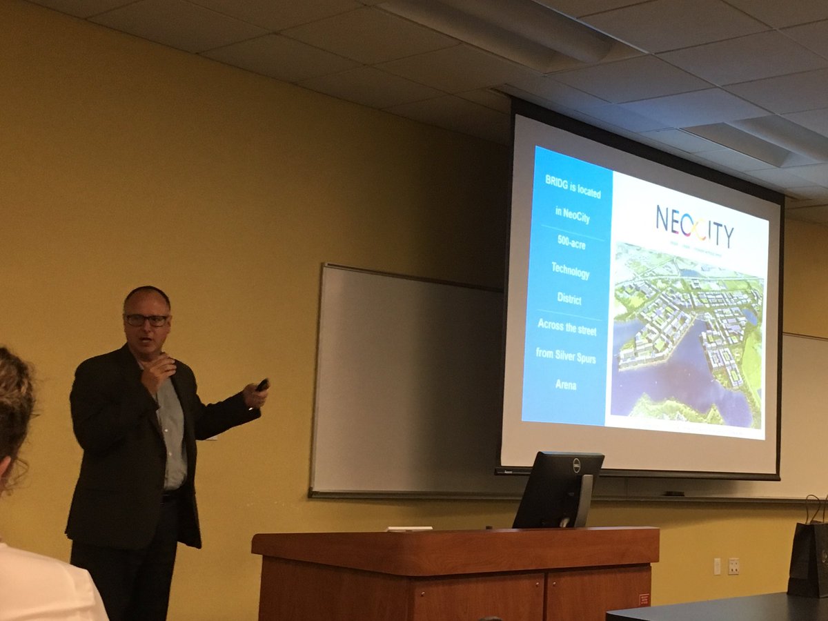 BelgiumAtlanta's tweet photo. Utmost interesting #ExperienceFlorida 2019 program today. Briefings about economic development in @OsceolaCountyFl and its @NEOcityFL. Converting basic research to commercial applications at @FollowBRIDG. Key partner Belgium’s @imec_int. https://t.co/t2Zb7zTo6m